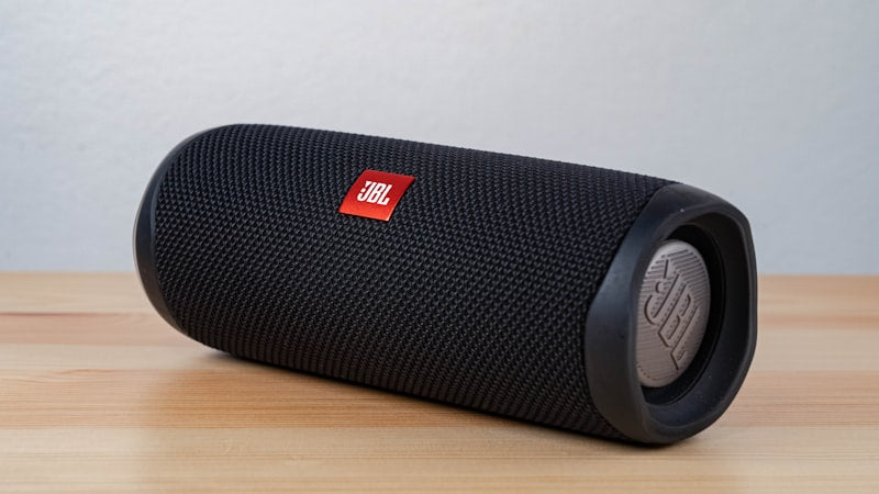Portable bluetooth speaker outdoor music